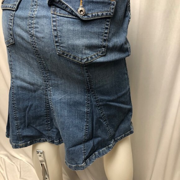 Gloria Vanderbilt Jean Skirt Womens Size 8 Blue Denim Pockets Knee Length Casual - Picture 5 of 7